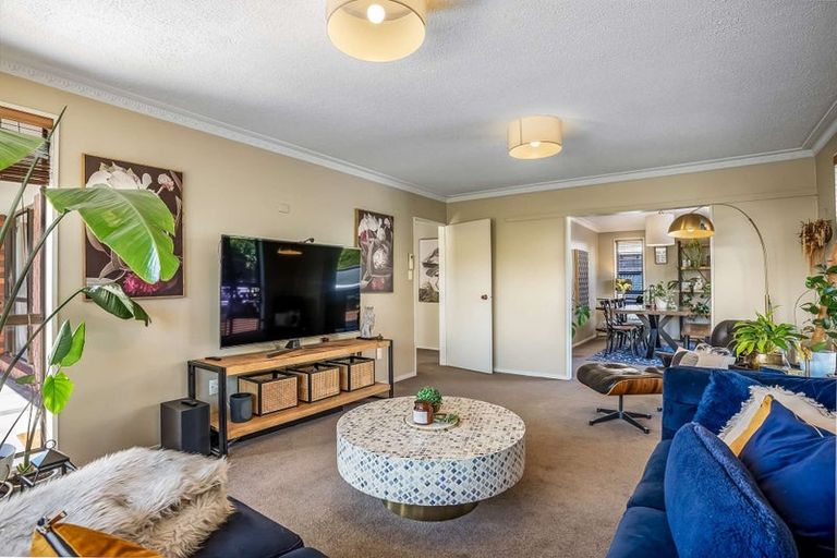 Photo of property in Carmichael Courts, 2/14 Wharenui Road, Upper Riccarton, Christchurch, 8041