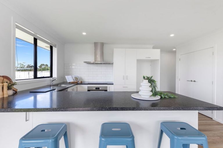 Photo of property in 15 Jersey Place, Bell Block, New Plymouth, 4312
