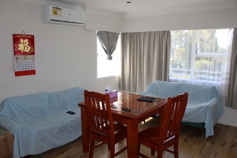 Photo of property in 18 Kay Drive, Blockhouse Bay, Auckland, 0600