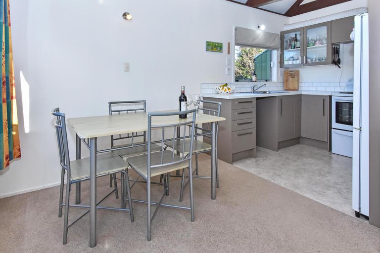 Photo of property in 1/11 Honey Place, Weymouth, Auckland, 2103