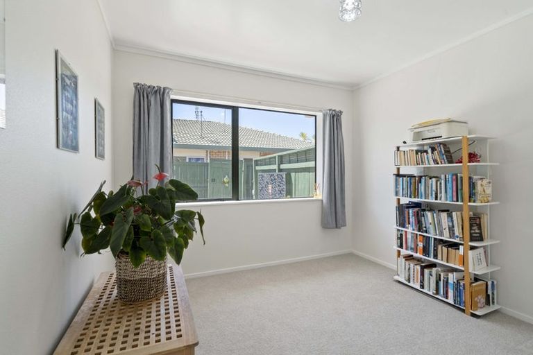 Photo of property in 116 Evans Road, Papamoa Beach, Papamoa, 3118