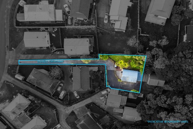 Photo of property in 1/147 Spinella Drive, Bayview, Auckland, 0629