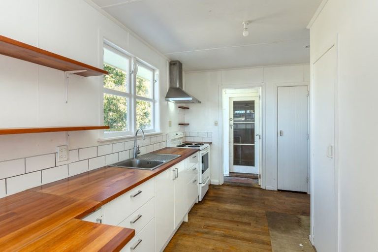 Photo of property in 97 Cameron Crescent, Masterton, 5810
