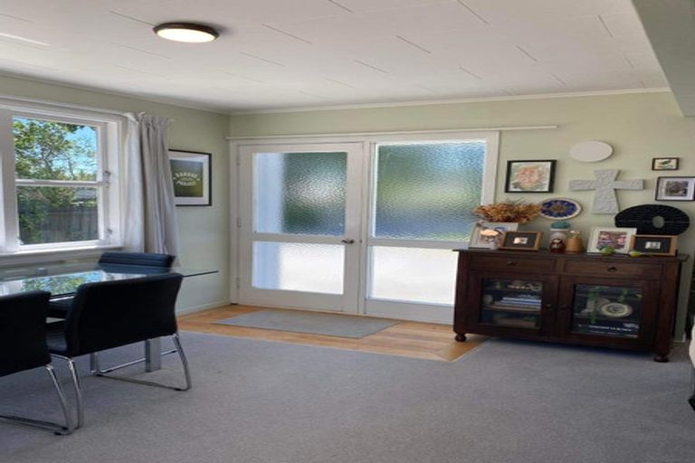 Photo of property in 192 Te Moana Road, Waikanae, 5036