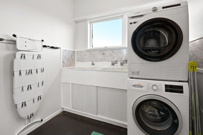 Photo of property in 11 Hillary Street, Chedworth, Hamilton, 3210