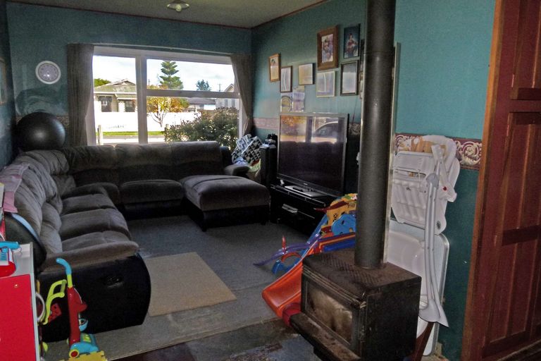 Photo of property in 28 Cambridge Street, Milson, Palmerston North, 4414