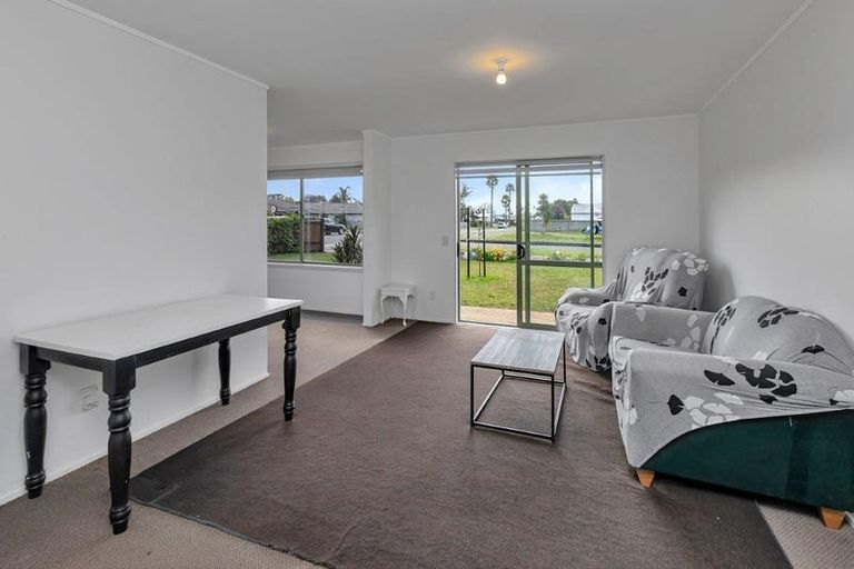 Photo of property in 43 Tamure Place, Ruakaka, 0116