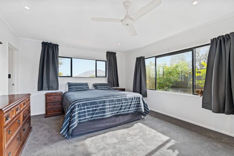 Photo of property in 44 Bermuda Place, One Tree Point, 0118