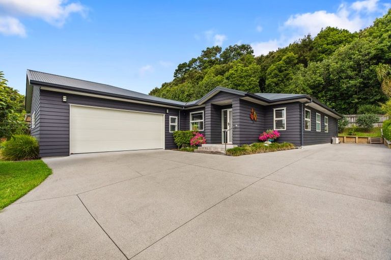 Photo of property in 69 Bathurst Crescent, Pyes Pa, Tauranga, 3112