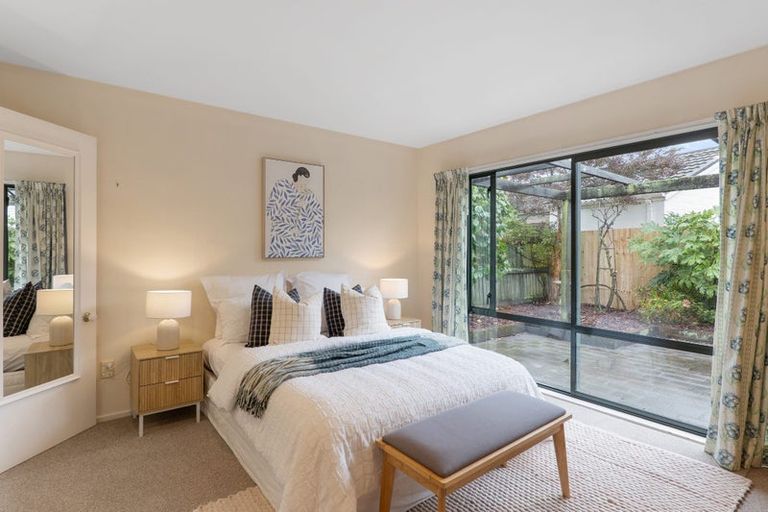 Photo of property in 2/56 Kotare Street, Fendalton, Christchurch, 8041