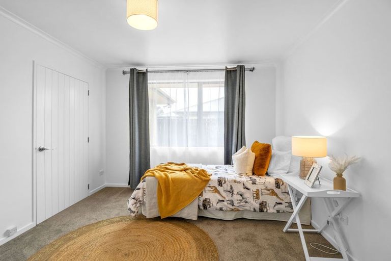 Photo of property in 107 High Street, Oxford, 7430