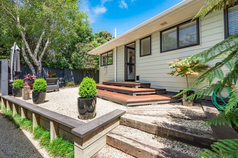 Photo of property in 84 Langdale Avenue, Paraparaumu, 5032