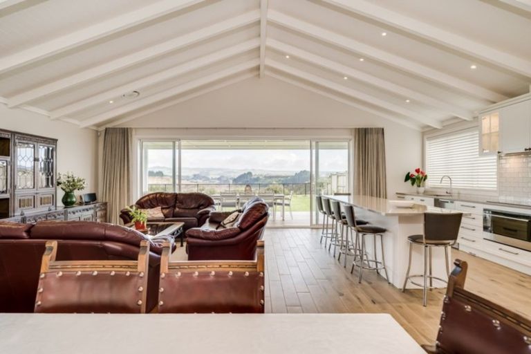 Photo of property in 79 Penetaka Heights, Pyes Pa, Tauranga, 3112