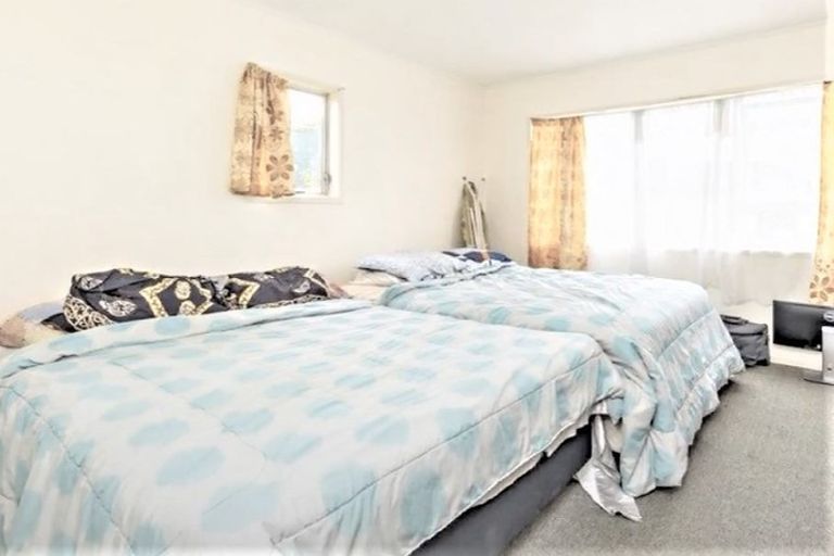 Photo of property in 17 Trounson Avenue, Clendon Park, Auckland, 2103