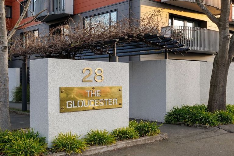 Photo of property in Gloucester Towers, 12/28 Gloucester Street, Christchurch Central, Christchurch, 8013