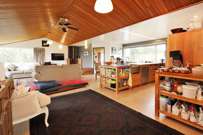 Photo of property in 96 Black Road, Otatara, Invercargill, 9879