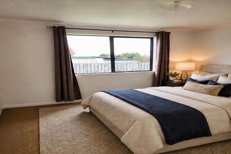 Photo of property in 1/21 Penion Drive, Flat Bush, Auckland, 2023