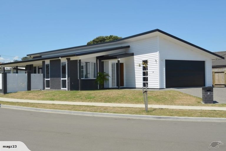 Photo of property in 3 Leicester Street, Patea, 4520