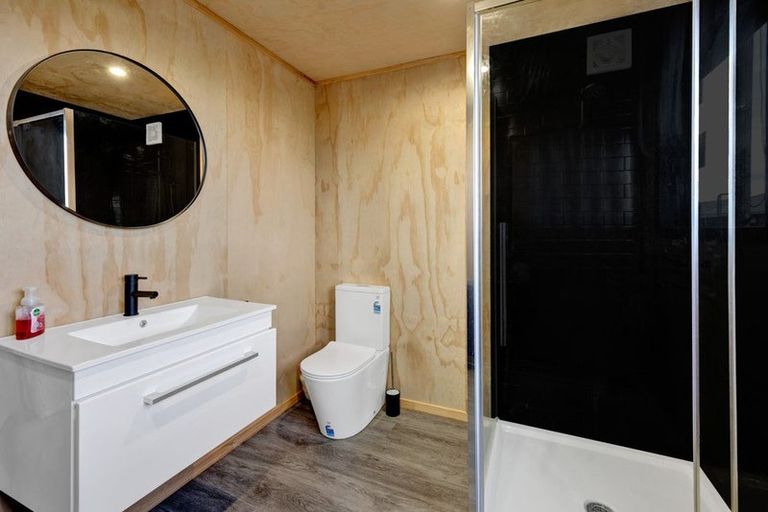 Photo of property in 76 Turuturu Road, Hawera, 4674