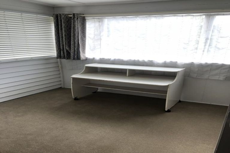 Photo of property in 51 Whitford Park Road, Whitford, Howick, 2571