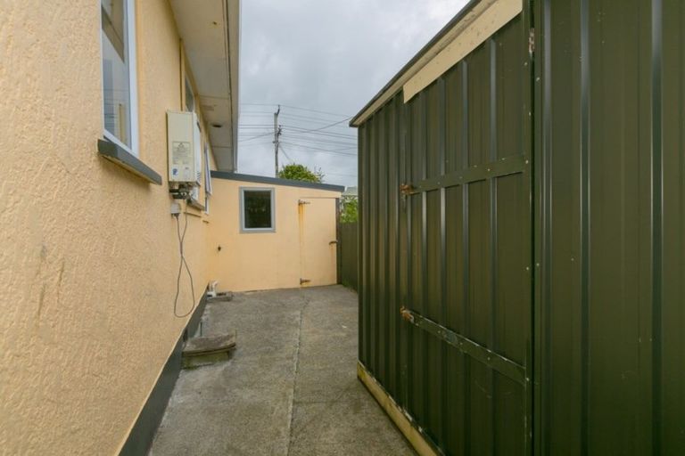 Photo of property in 74 Hine Street, New Plymouth, 4310