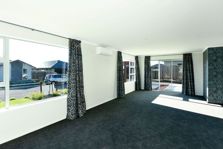 Photo of property in 5 Carmello Grove, Richmond, 7020