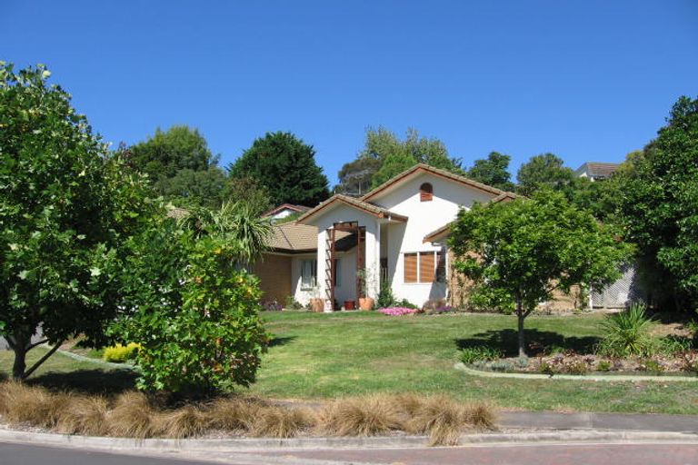 Photo of property in 17 Phoebe Meikle Place, Torbay, Auckland, 0630