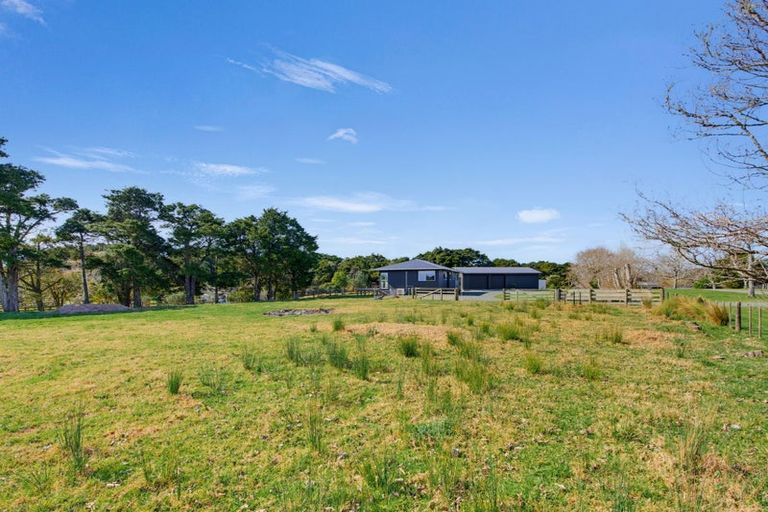 Photo of property in 752 Settlement Road, Hakaru, Wellsford, 0975