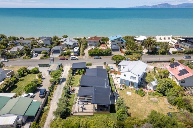 Photo of property in 12 Broadsea Avenue, Ruby Bay, Mapua, 7005