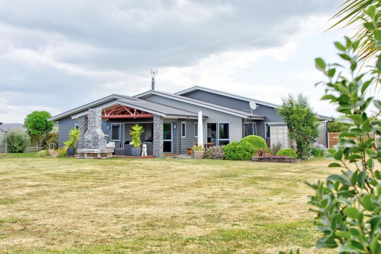 Photo of property in 6 Valkyrie Close, Carterton, 5713