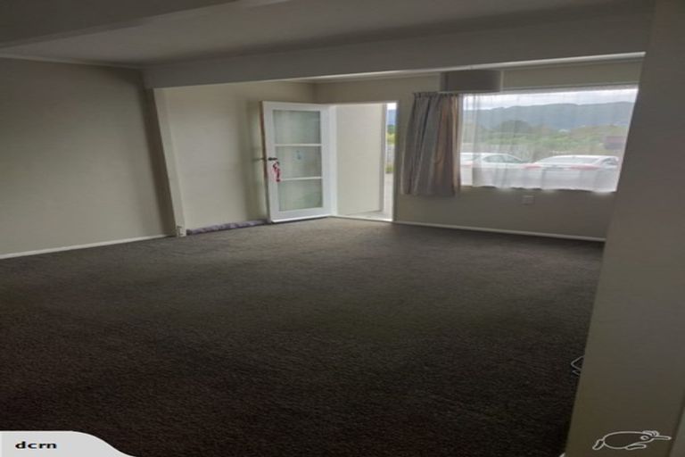 Photo of property in 264p Grounsell Crescent, Belmont, Lower Hutt, 5010