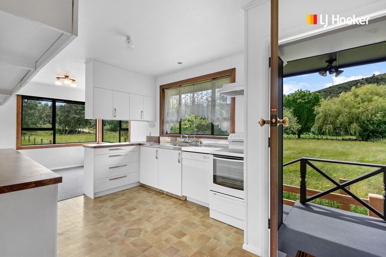 Photo of property in 806 Outram-mosgiel Road, Riverside, Outram, 9073