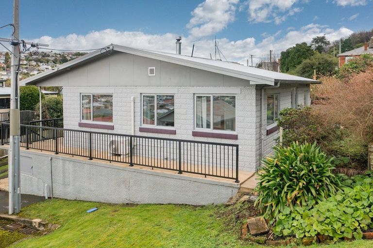 Photo of property in 5 Mccracken Street, Caversham, Dunedin, 9011