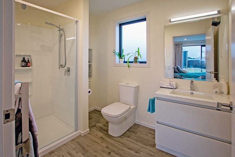 Photo of property in 8 Chatham Rise, Seaward Bush, Invercargill, 9812