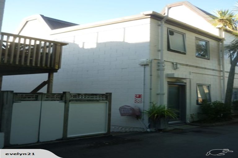 Photo of property in Sherwood Mews, 28l Bidwill Street, Mount Cook, Wellington, 6021