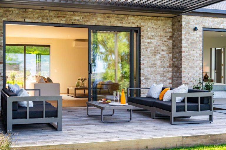 Photo of property in 4 Pukeora Way, Mangawhai, 0505