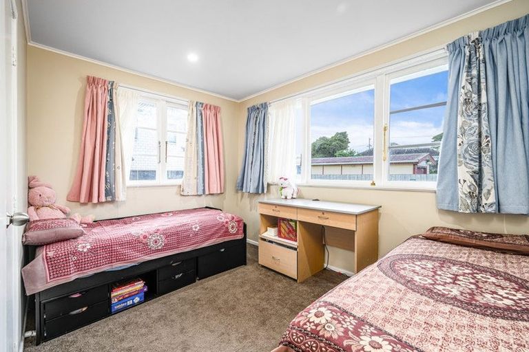 Photo of property in 3 Fleming Street, Manurewa East, Auckland, 2102
