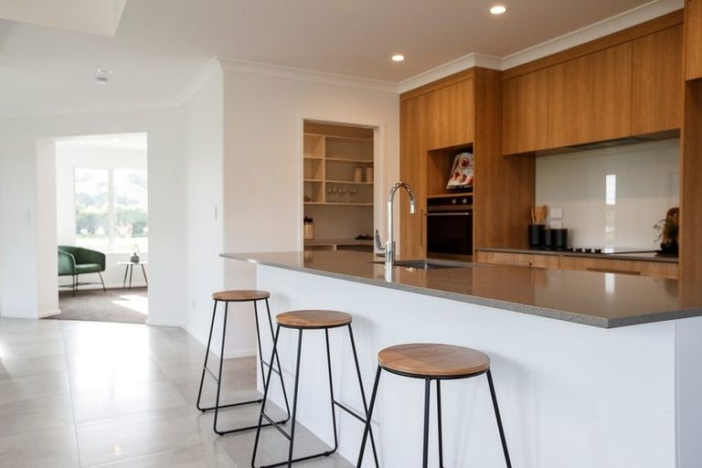 Photo of property in 11 Panui Avenue, Helensville, 0800