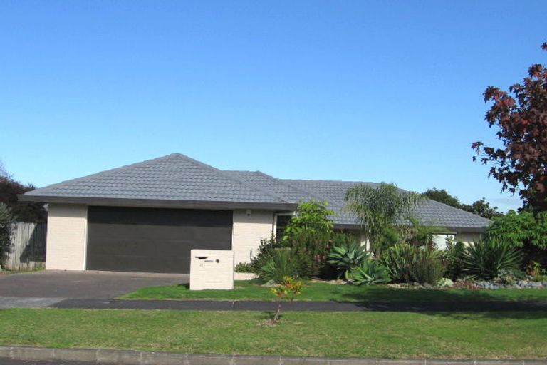 Photo of property in 8 Sharples Place, Somerville, Auckland, 2014