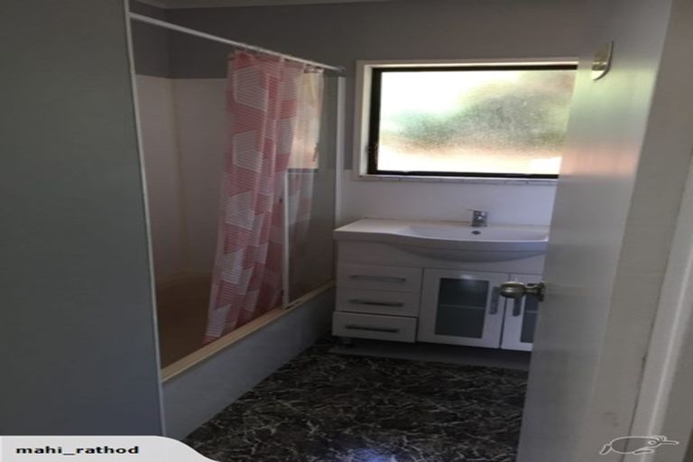 Photo of property in 2/9 Cornwall Road, Mangere, Auckland, 2022