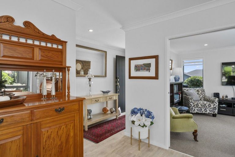 Photo of property in 40 Charlotte Drive, Omokoroa, 3114