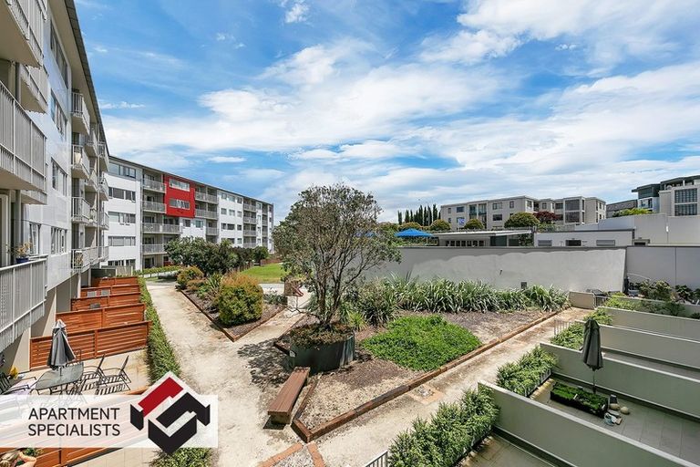 Photo of property in Shoal Haven Apartments, 112a/130 Anzac Street, Takapuna, Auckland, 0622