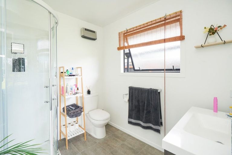 Photo of property in 15 Oreti Road, Otatara, Invercargill, 9879