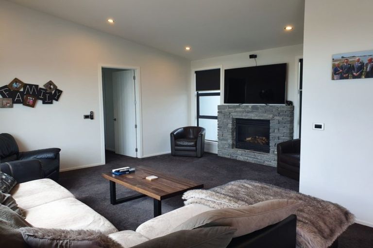 Photo of property in 9 Warburton Street, Karoro, Greymouth, 7805