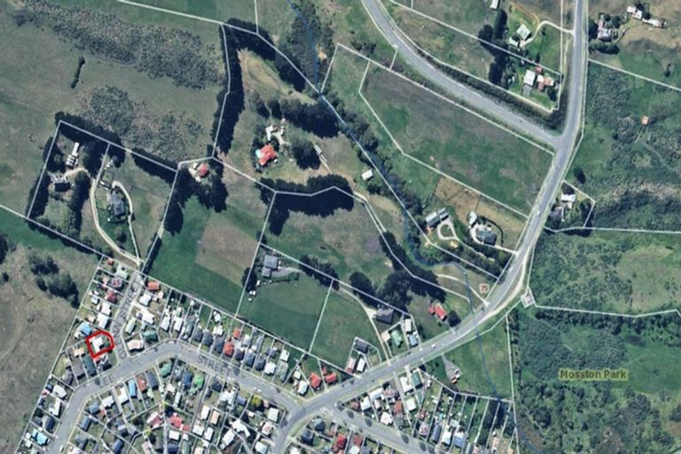 Photo of property in 3 Glenn Street, Castlecliff, Whanganui, 4501