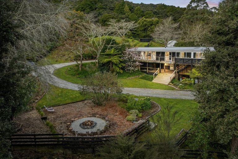 Photo of property in 86 Upper Waiwera Road, Puhoi, Silverdale, 0994