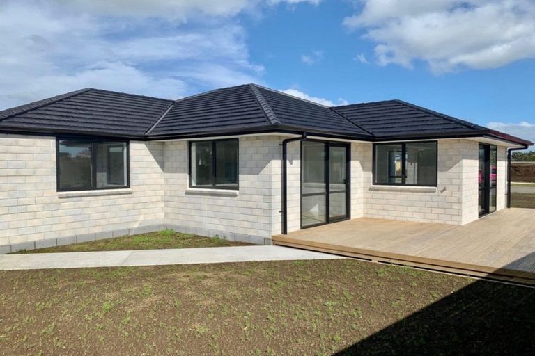 Photo of property in 14 Tangaroa Street, Waitara, 4320