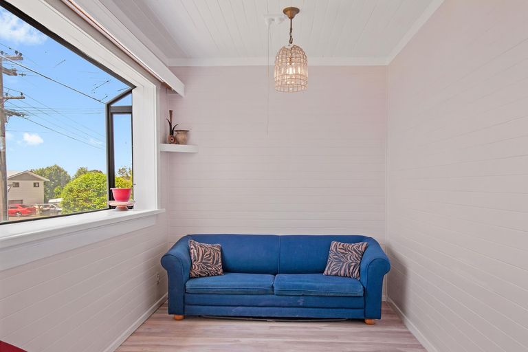 Photo of property in 35 Beach Road, Waihi Beach, 3611