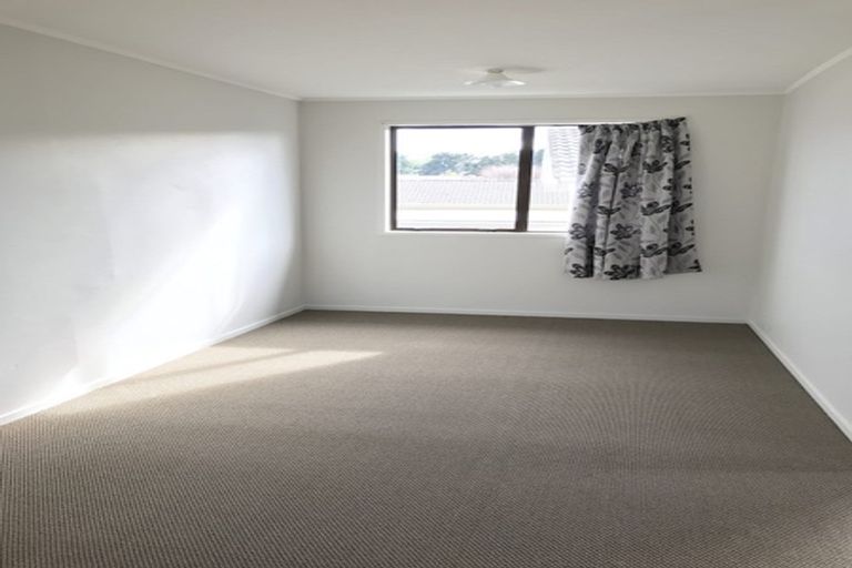 Photo of property in 2/17 Coombe Avenue, Otara, Auckland, 2023