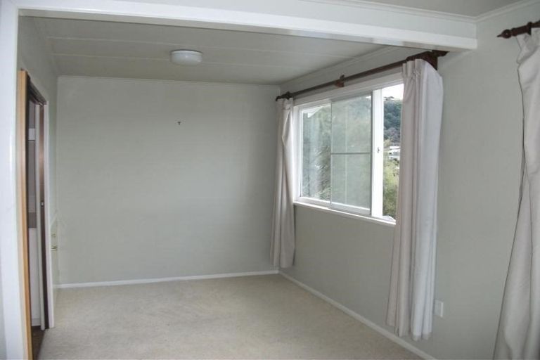 Photo of property in 15 Scenic Heights, Acacia Bay, Taupo, 3330